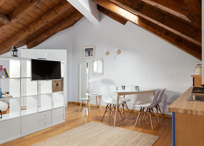 Hostmate - - Farini - Isola